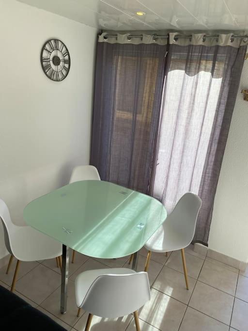 Appartement Proche De La Plage Saint-Pierre-la-Mer  ภายนอก รูปภาพ