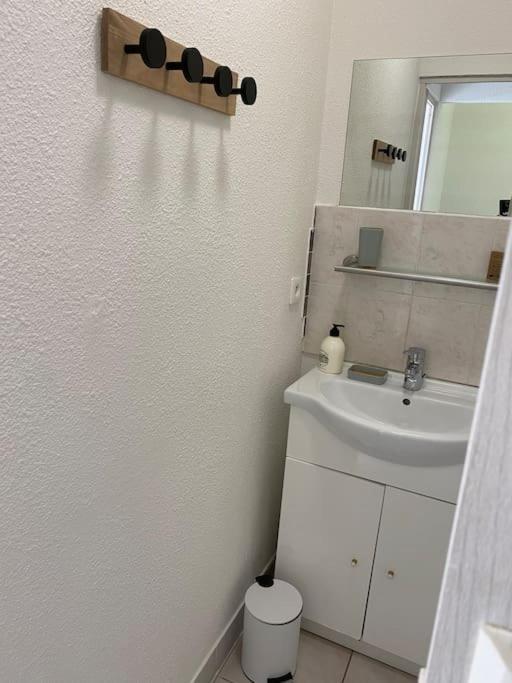 Appartement Proche De La Plage Saint-Pierre-la-Mer  ภายนอก รูปภาพ