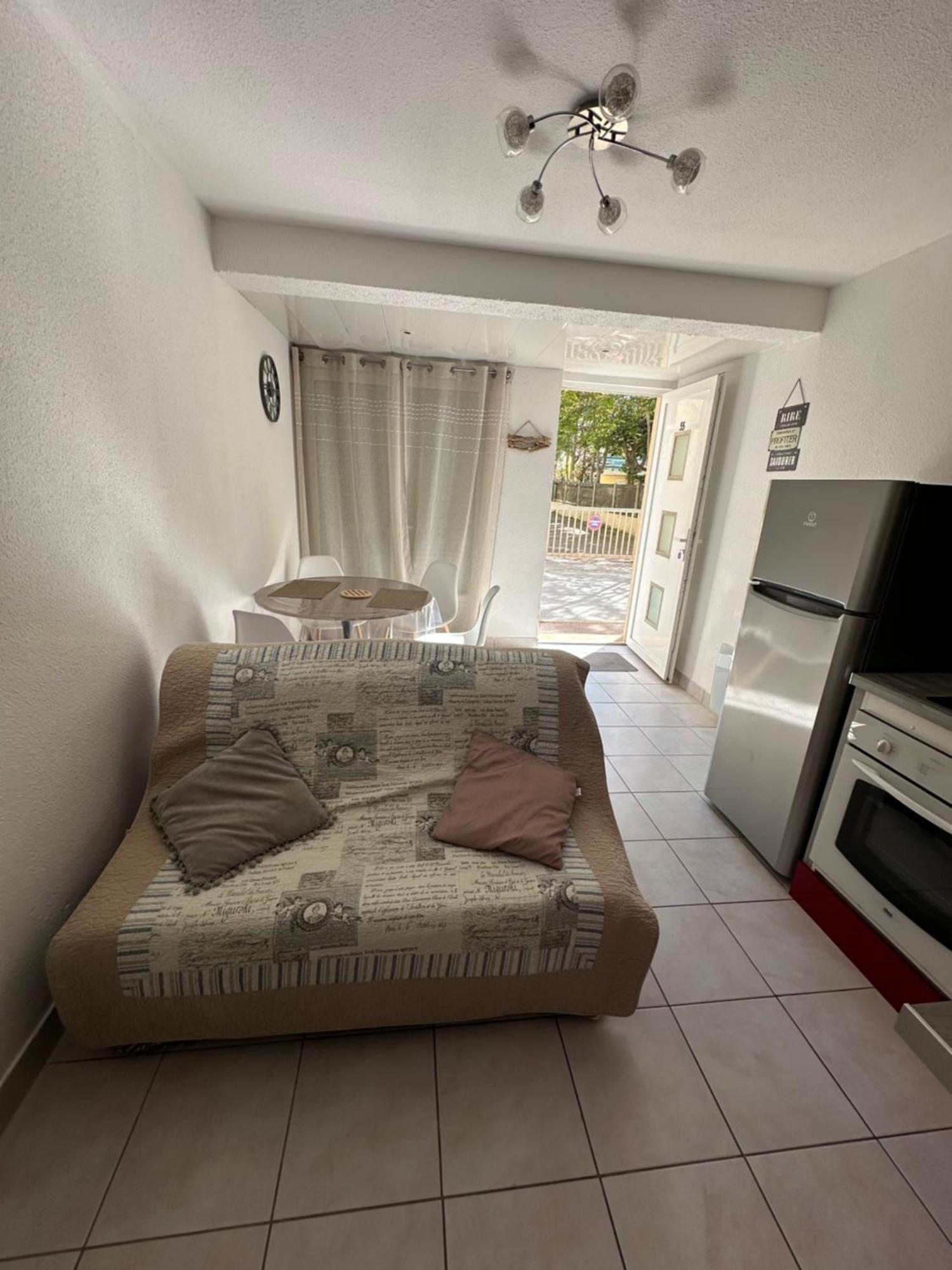 Appartement Proche De La Plage Saint-Pierre-la-Mer  ภายนอก รูปภาพ
